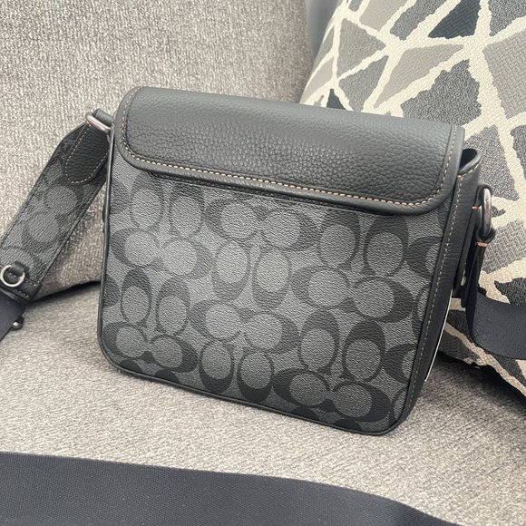 NWT Coach CC032 QBTUP Sullivan Flap Crossbody in Blocked Signature Canvas - Picture 10 of 15